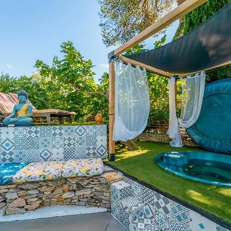 Bed & Breakfast 4 Bears Nimes